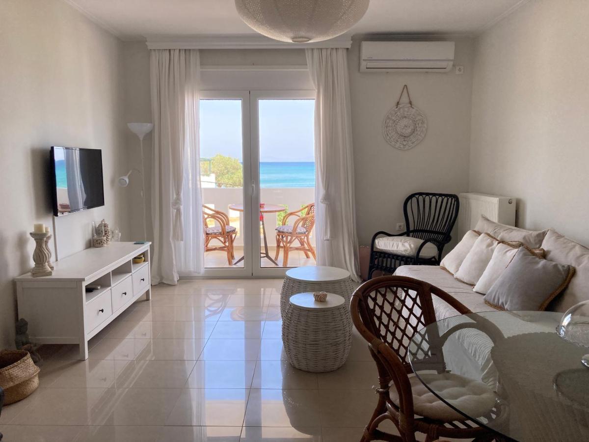 Goldfish Seaside Luxury Komi (Chios)